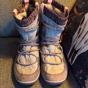 Clarks Beige and Pink Winter Boots